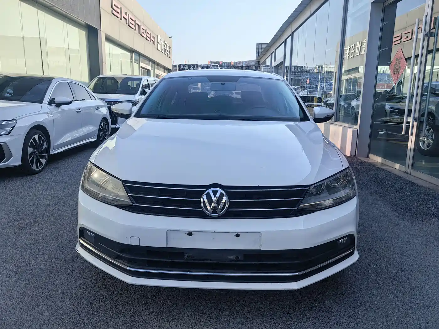 Volkswagen Sagitar 2015 1.6L Automatic Comfort