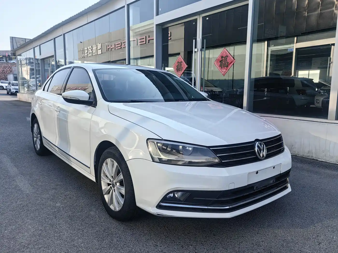 Volkswagen Sagitar 2015 1.6L Automatic Comfort