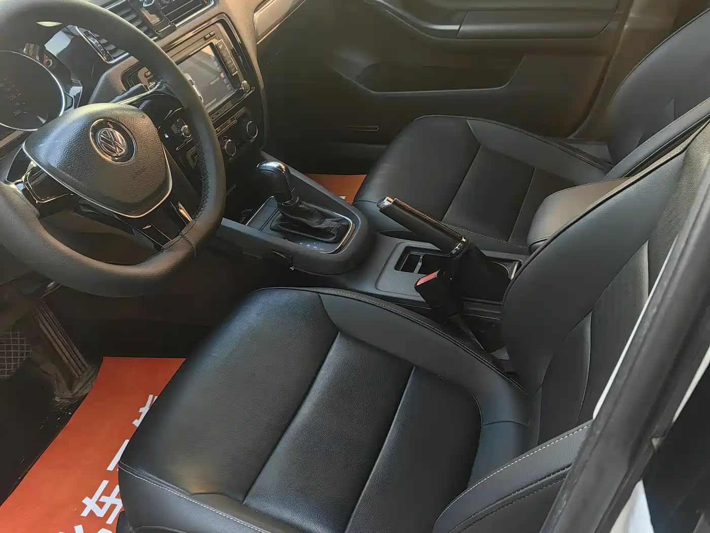 Volkswagen Sagitar 2015 1.6L Automatic Comfort