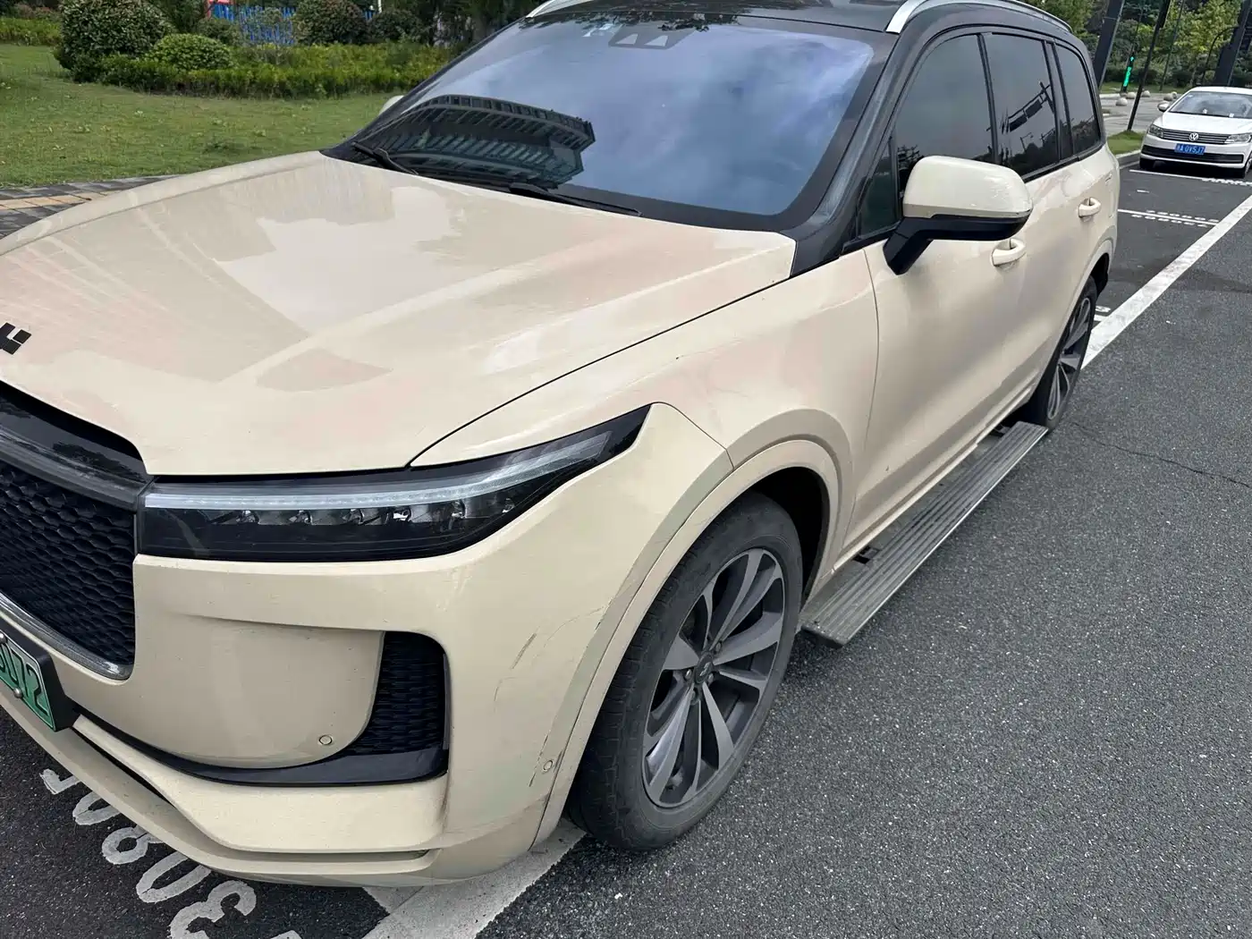 Li Auto Li ONE 2020 Extended Range 6-seater