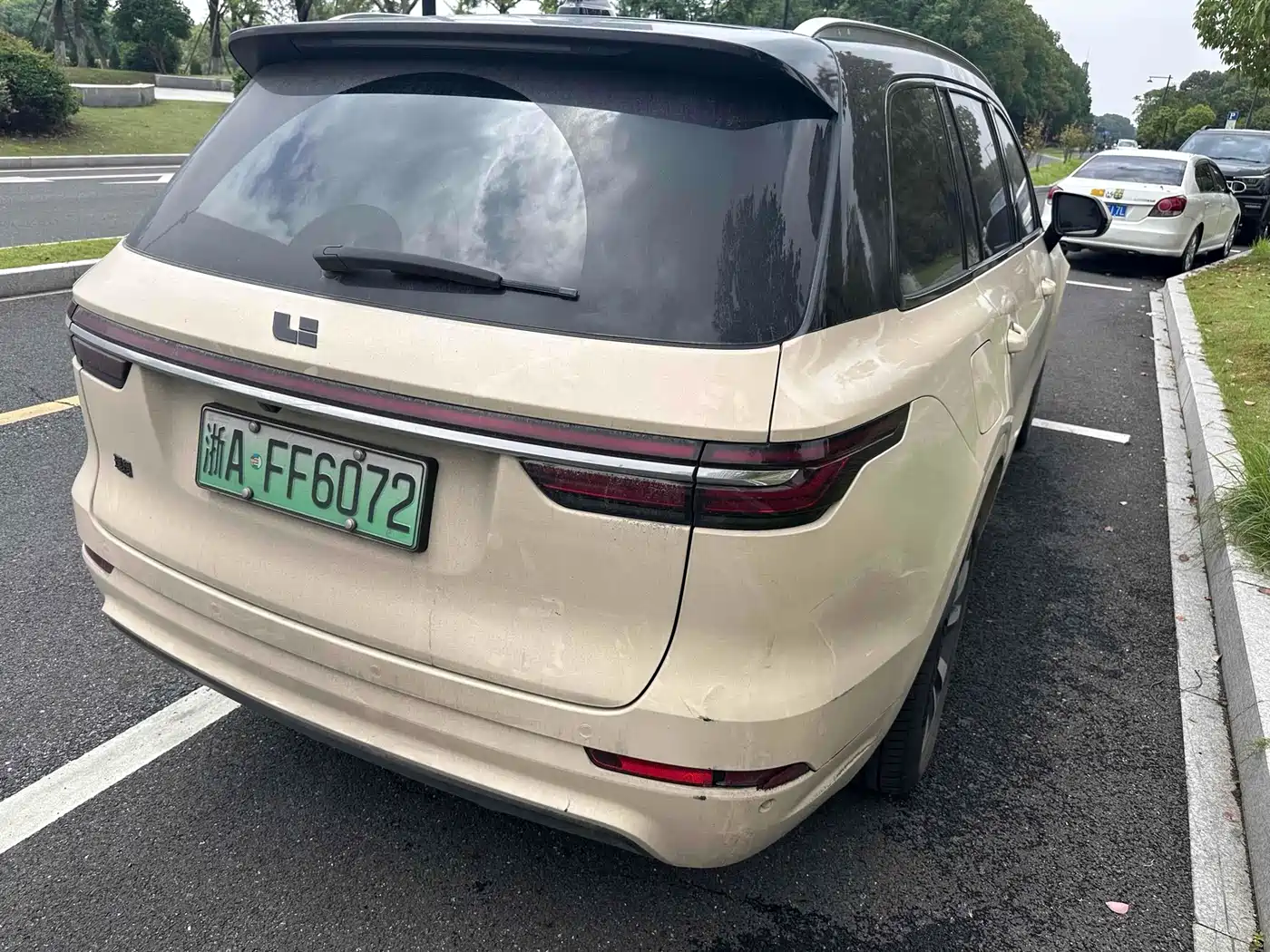 Li Auto Li ONE 2020 Extended Range 6-seater