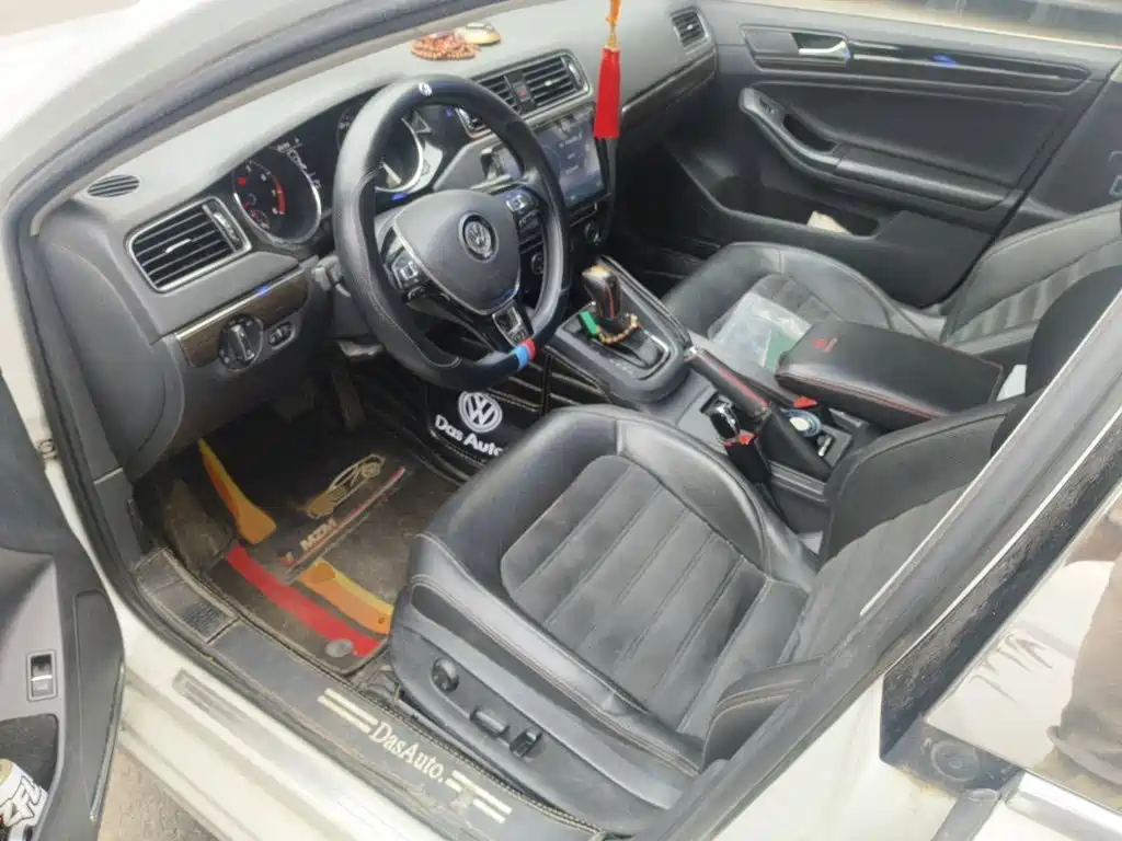 Volkswagen Sagitar 2017 230TSI Automatic Luxury