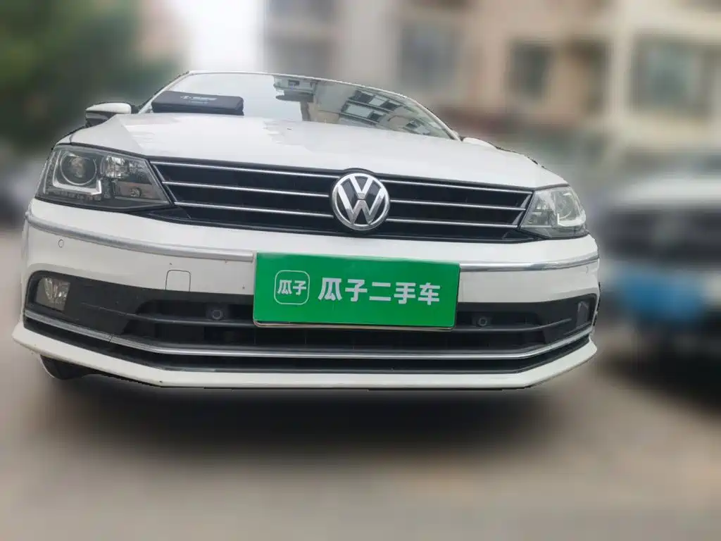 Volkswagen Sagitar 2017 230TSI Automatic Luxury
