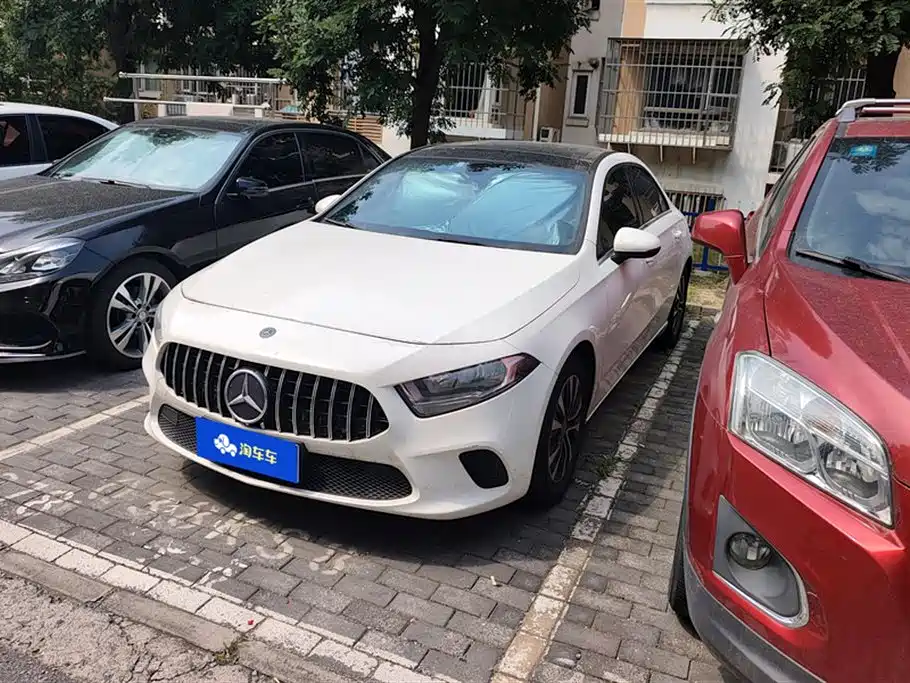 Mercedes-Benz Mercedes-Benz A-Class 2019 A 180 L