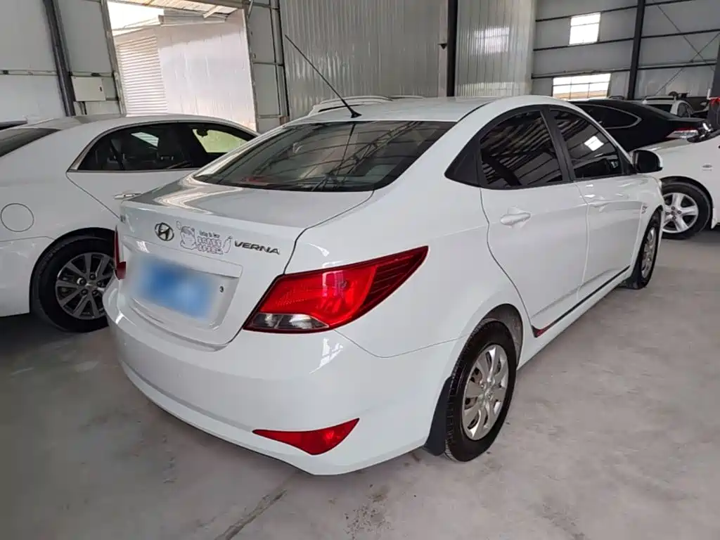 Hyundai Verna 2014 1.4L Manual Smart GLS