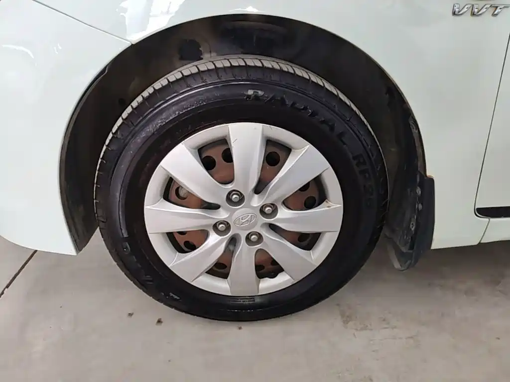 Hyundai Verna 2014 1.4L Manual Smart GLS