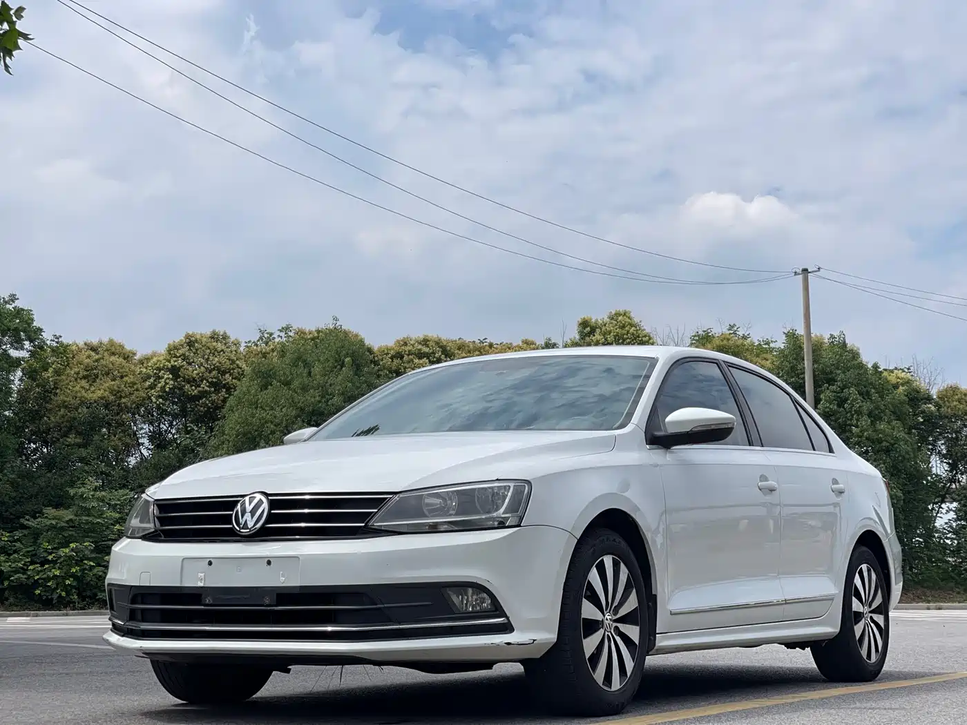 Volkswagen Sagitar 2017 1.6L Manual Comfort