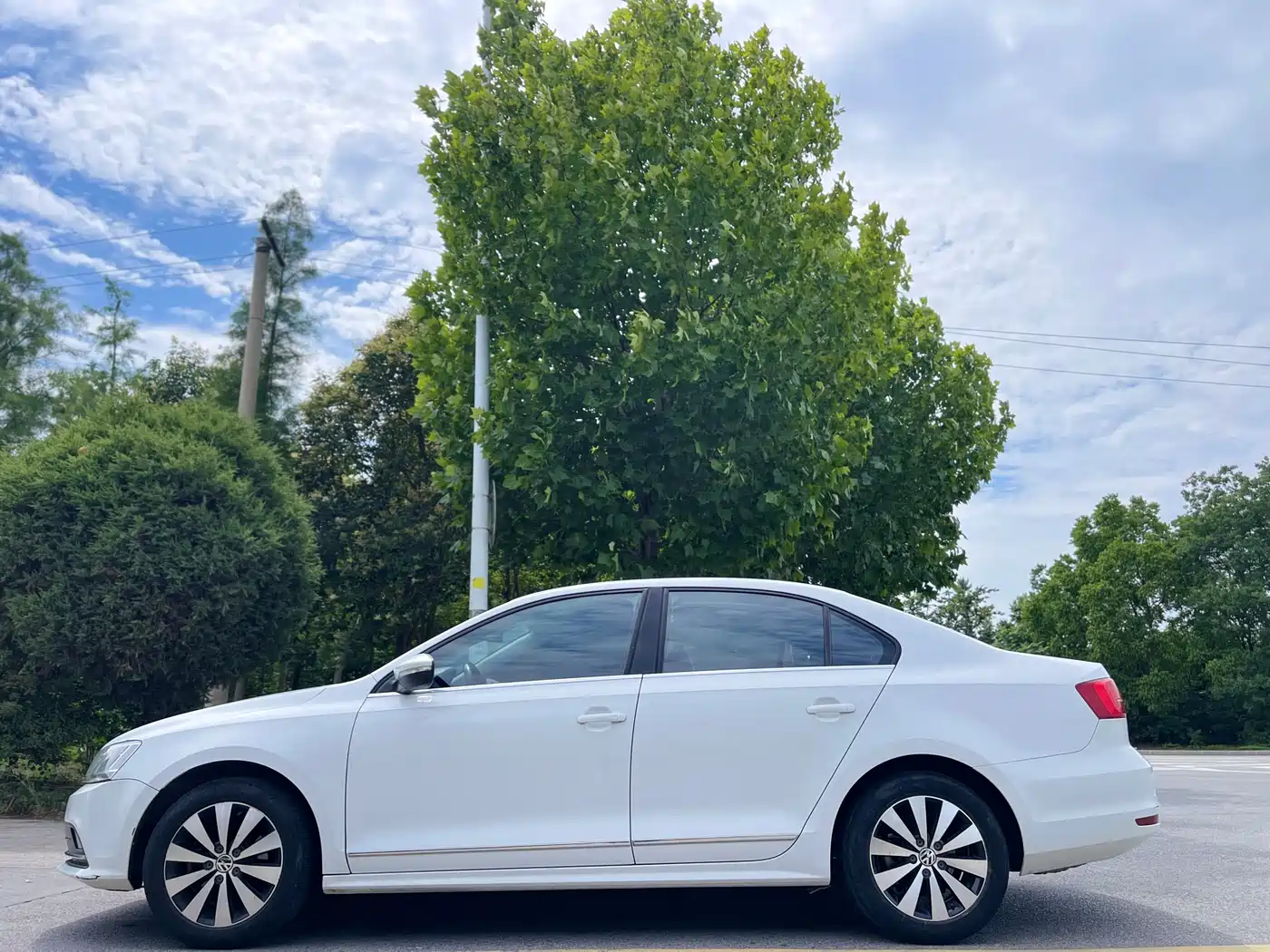 Volkswagen Sagitar 2017 1.6L Manual Comfort