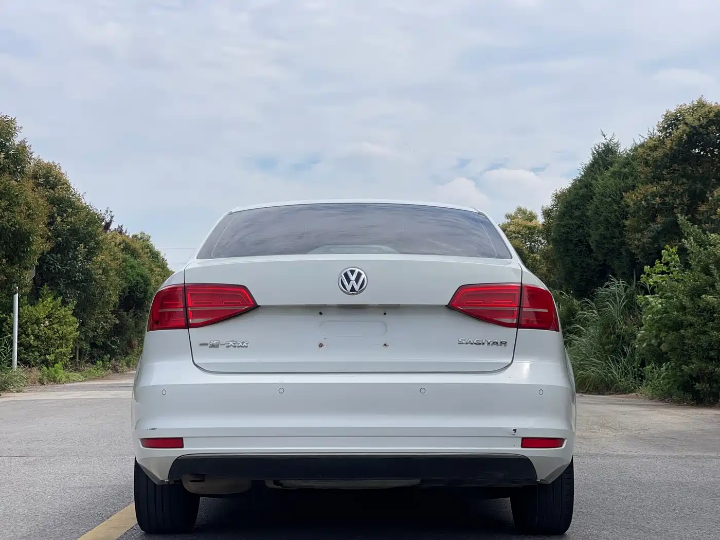 Volkswagen Sagitar 2017 1.6L Manual Comfort