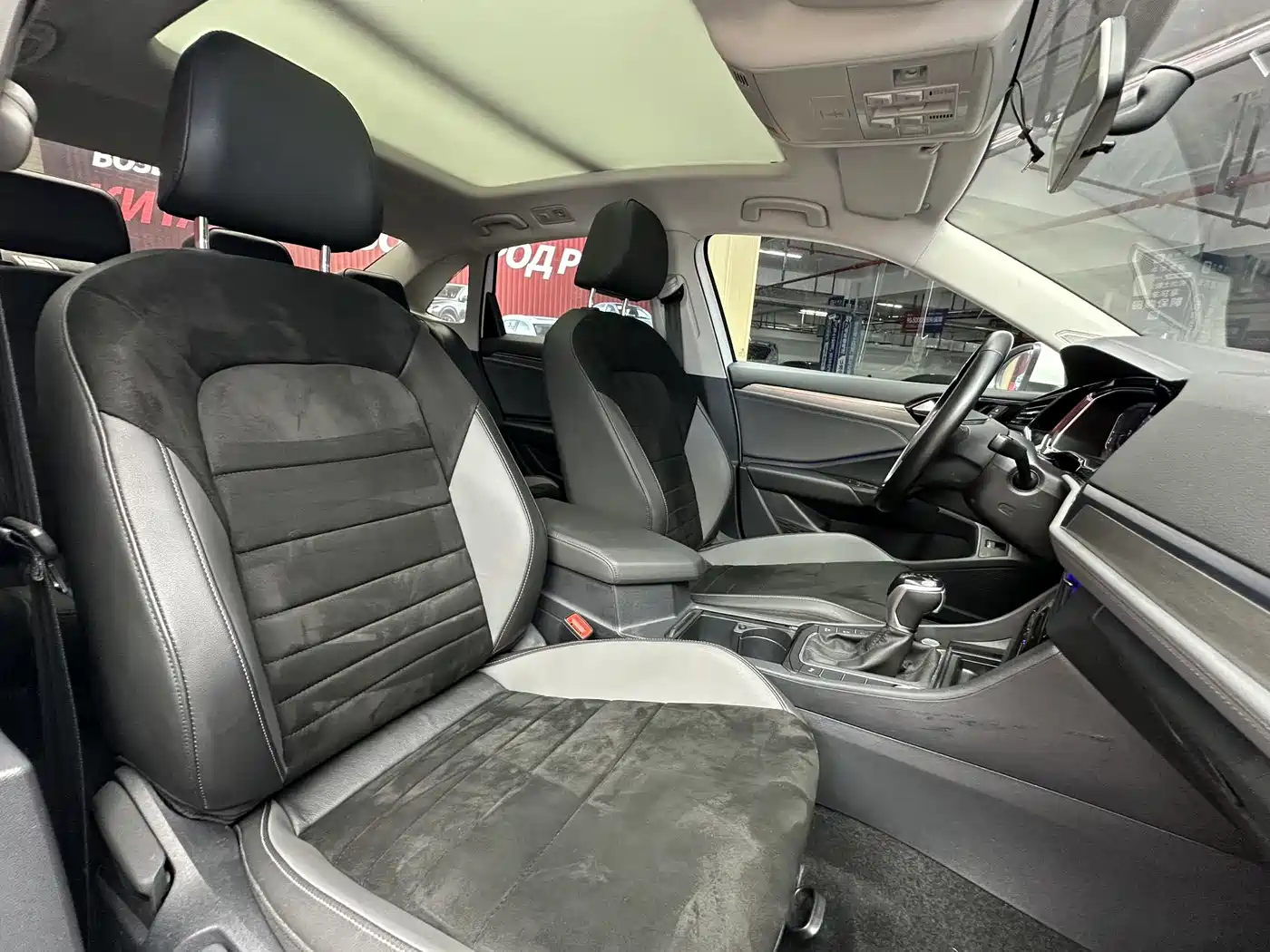 Volkswagen Sagitar 2021 280TSI DSG Luxury Smart Connect
