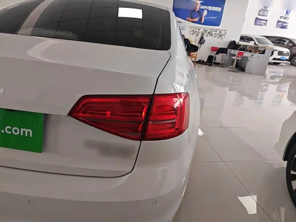 Volkswagen Sagitar 2015 230TSI Automatic Comfort