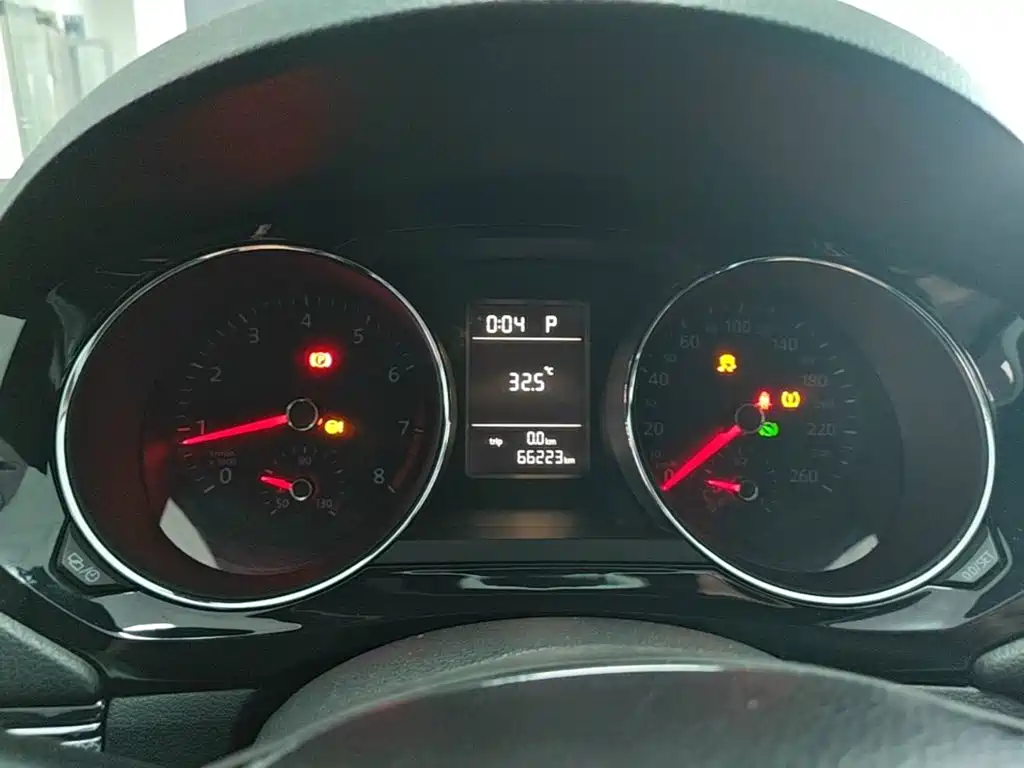 Volkswagen Sagitar 2015 230TSI Automatic Comfort