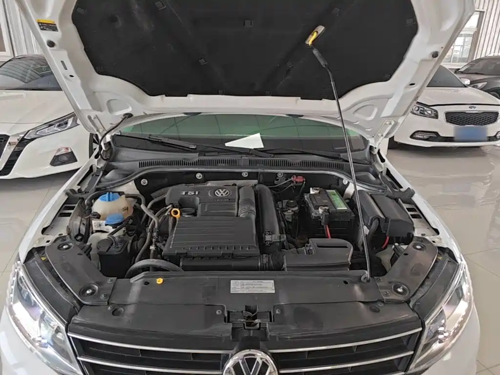 Volkswagen Sagitar 2015 230TSI Automatic Comfort