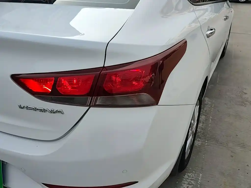 Hyundai Hyundai Verna 2016 1.4L Manual Cool Edition GLS