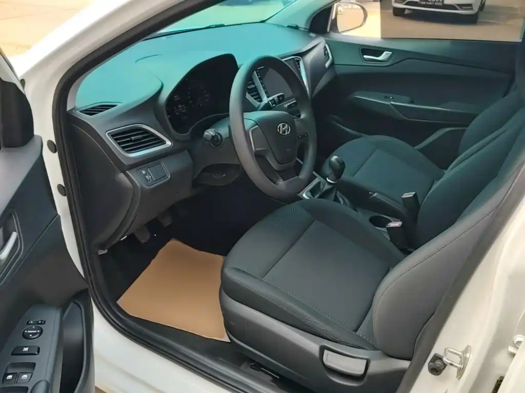 Hyundai Hyundai Verna 2016 1.4L Manual Cool Edition GLS