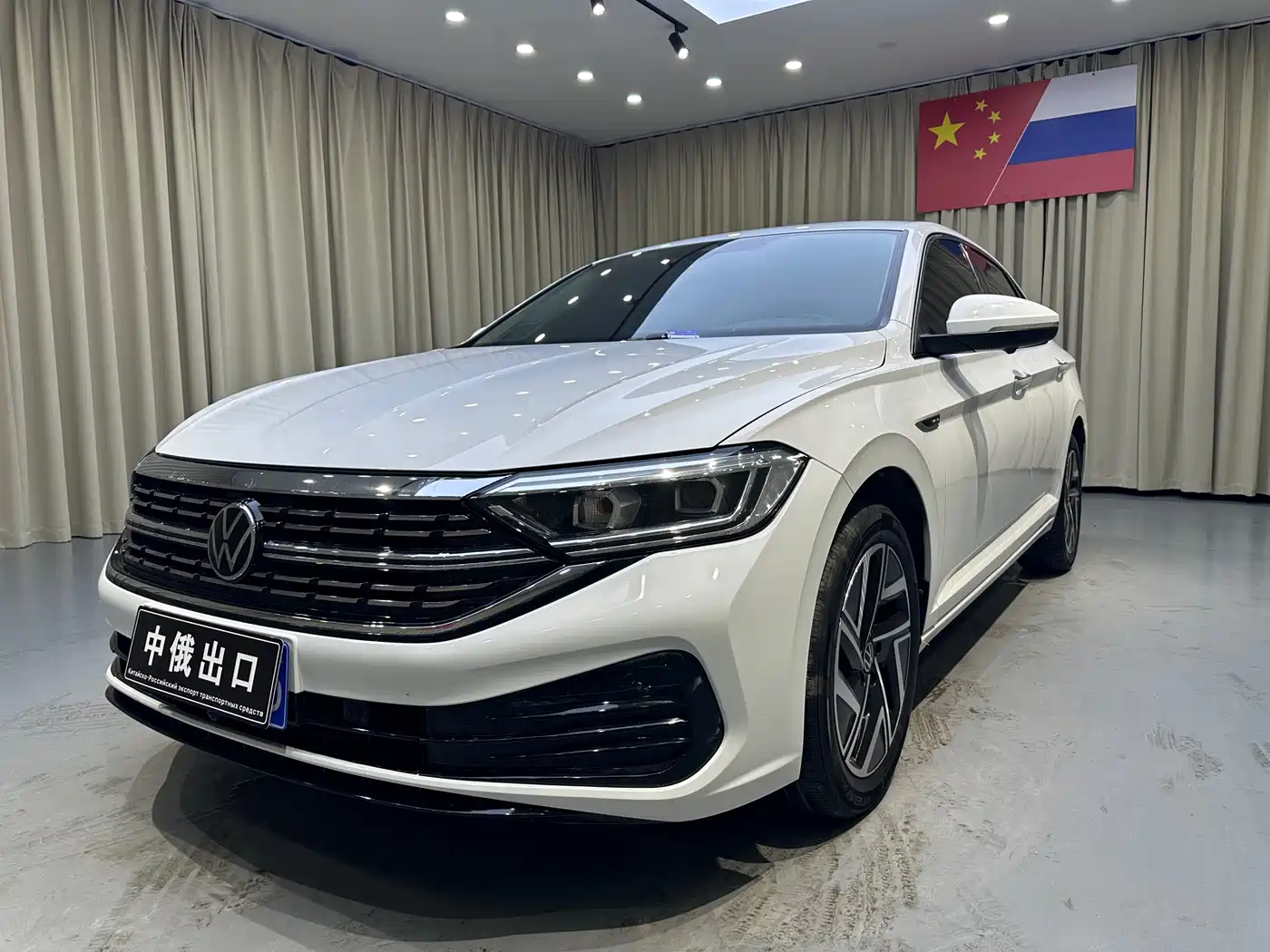 Volkswagen Sagitar 2023 280TSI DSG Surpass Plus Edition