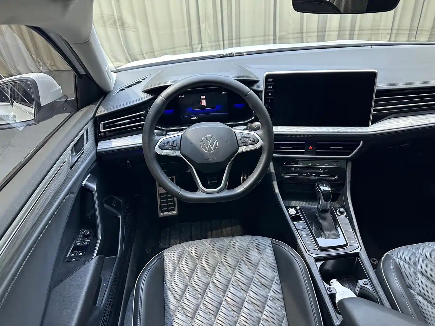 Volkswagen Sagitar 2023 280TSI DSG Surpass Plus Edition