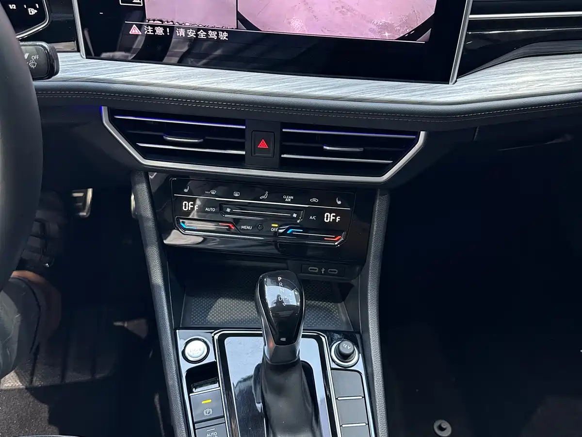 Volkswagen Sagitar 2023 280TSI DSG Surpass Plus Edition