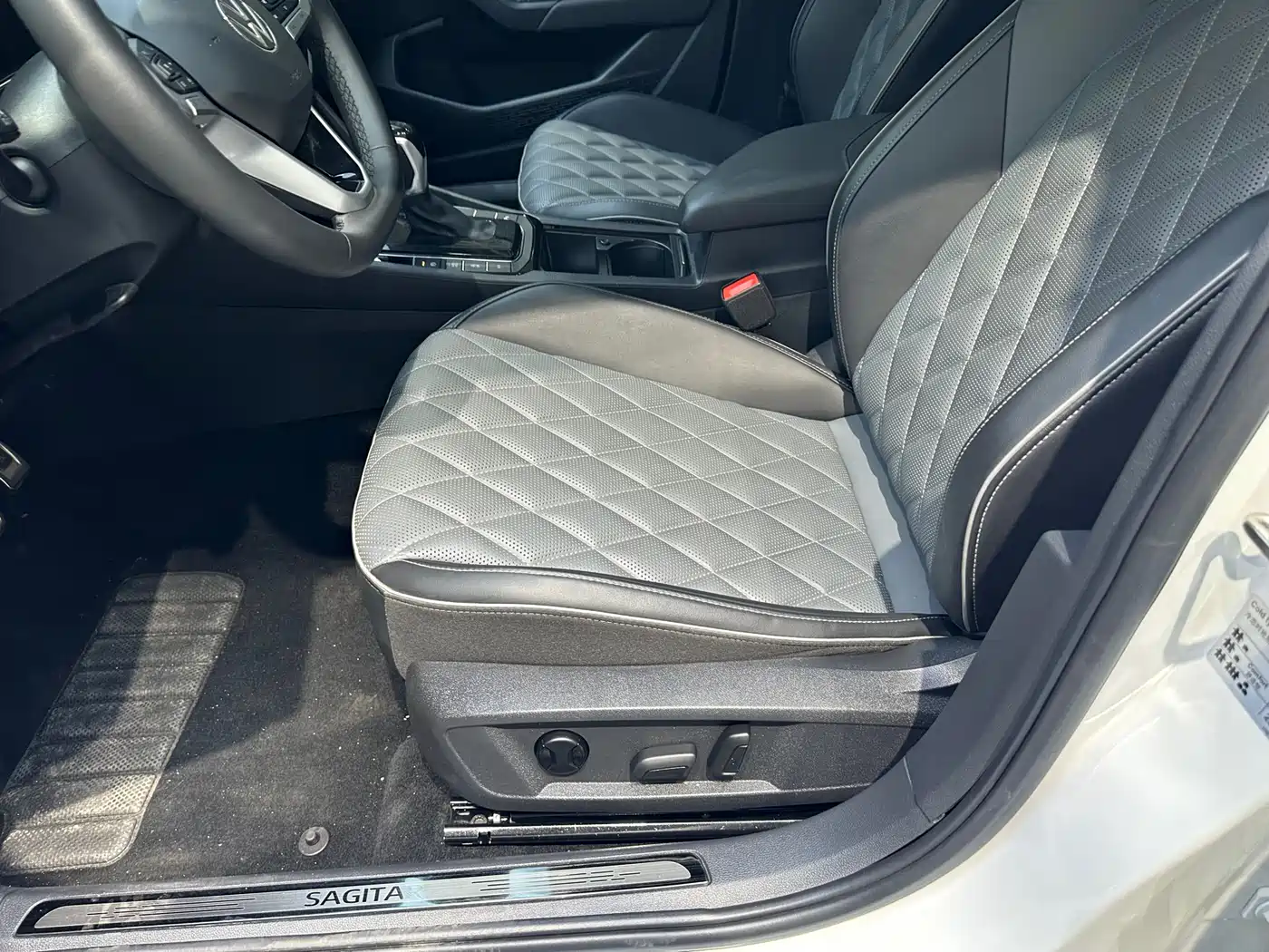 Volkswagen Sagitar 2023 280TSI DSG Surpass Plus Edition
