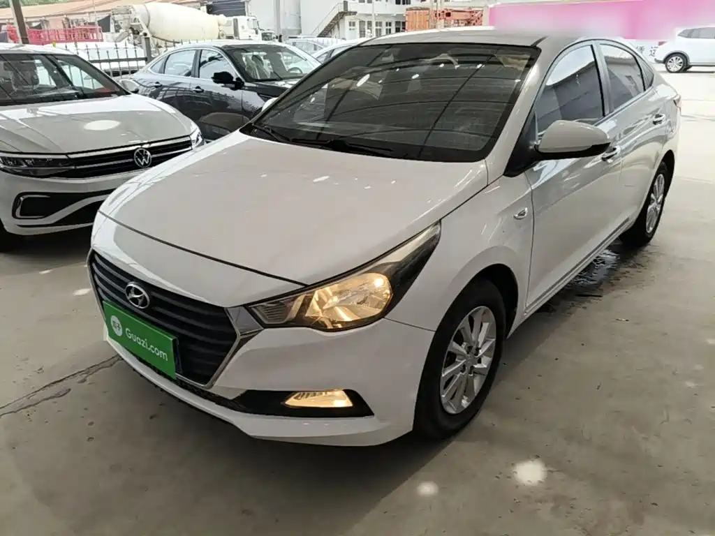 Hyundai Hyundai Verna 2016 1.4L Automatic Cool Edition GLS