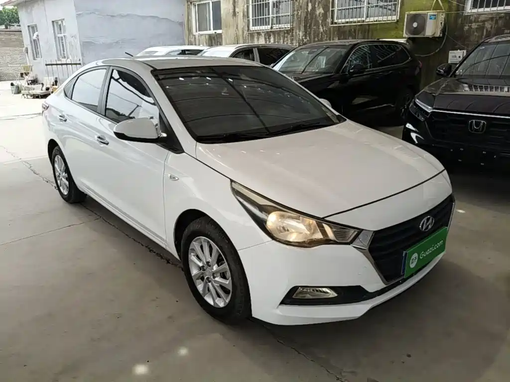 Hyundai Hyundai Verna 2016 1.4L Automatic Cool Edition GLS