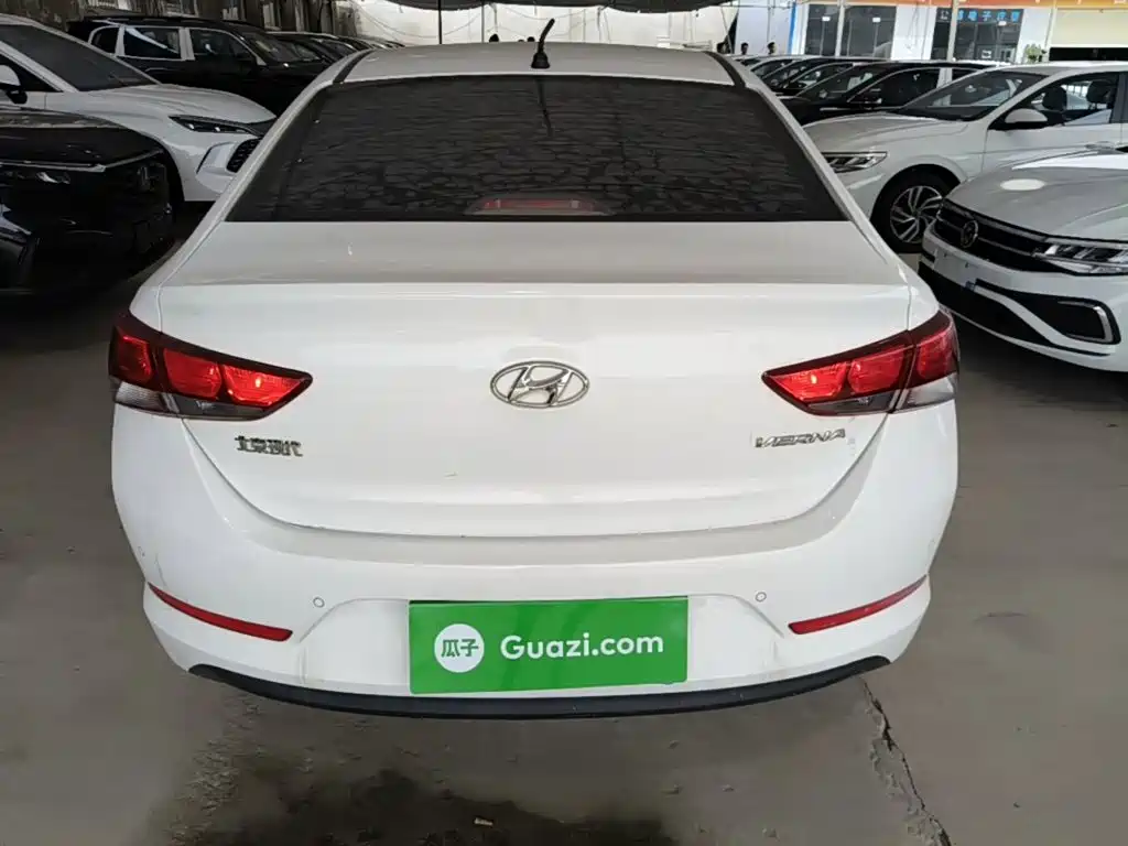 Hyundai Hyundai Verna 2016 1.4L Automatic Cool Edition GLS
