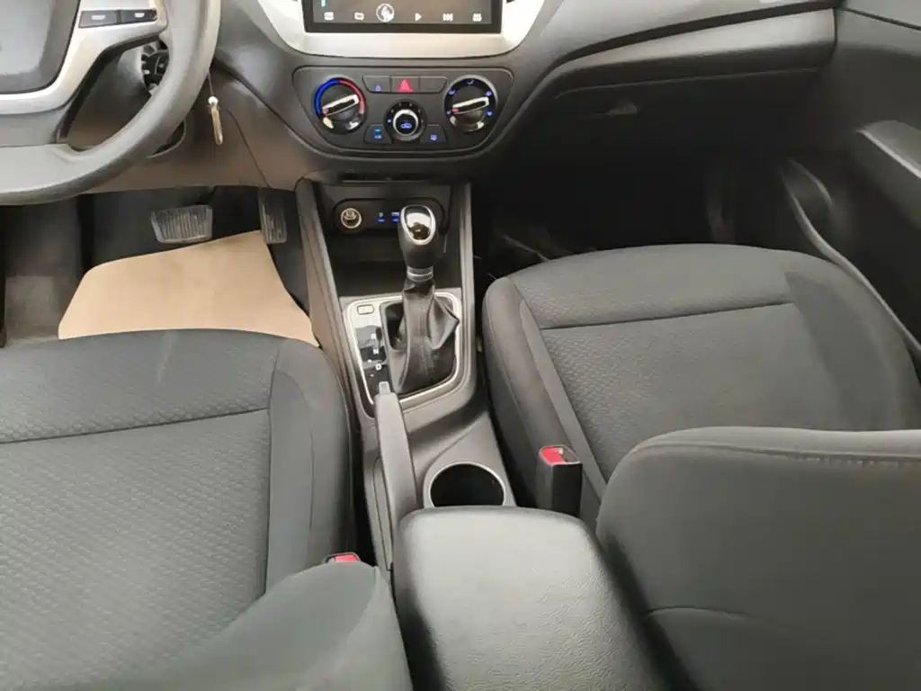 Hyundai Hyundai Verna 2016 1.4L Automatic Cool Edition GLS