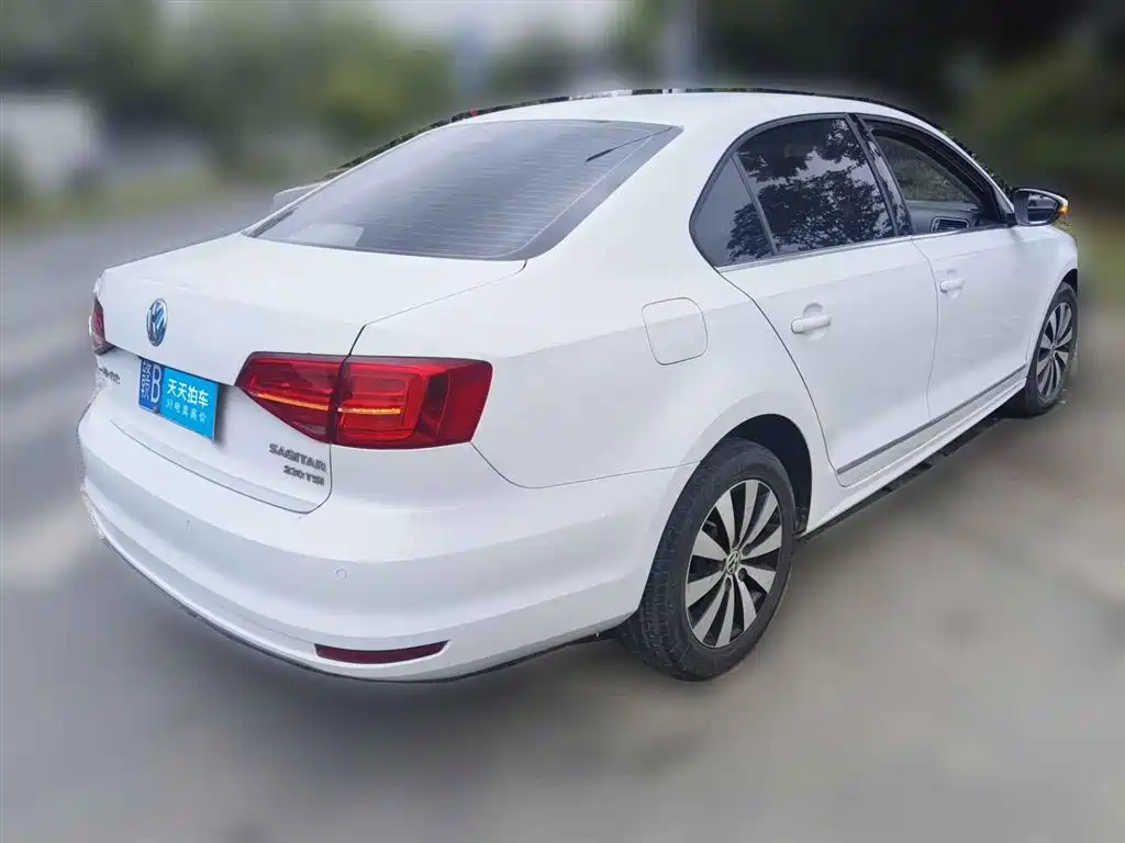Volkswagen Sagitar 2017 230TSI Automatic Comfort