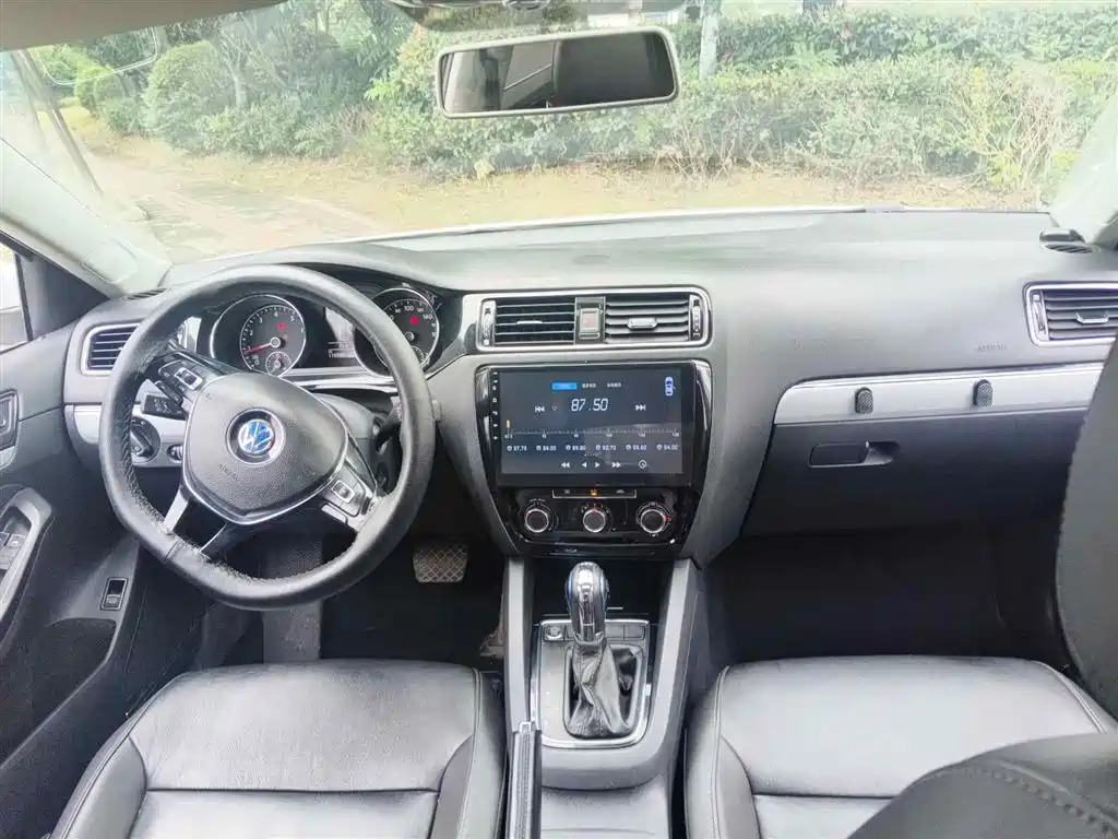 Volkswagen Sagitar 2017 230TSI Automatic Comfort