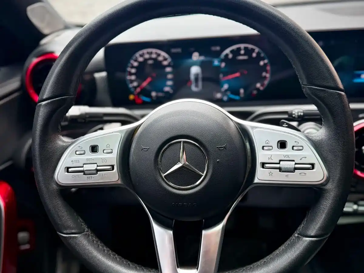 Mercedes-Benz Mercedes-Benz A-Class 2021 A 180 L Sports Sedan