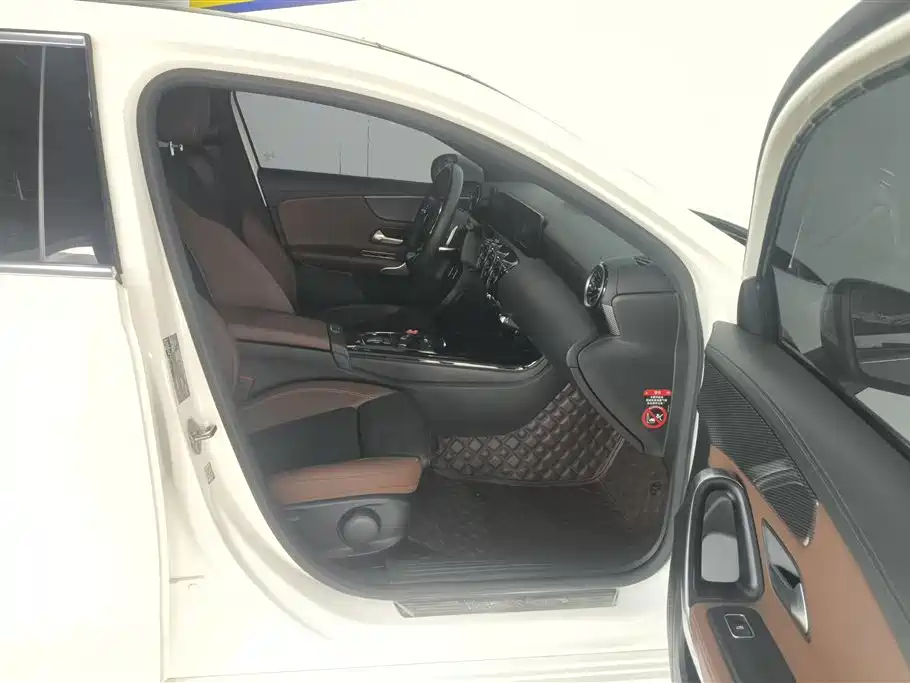 Mercedes-Benz Mercedes-Benz A-Class 2020 A 180 L Sport Sedan