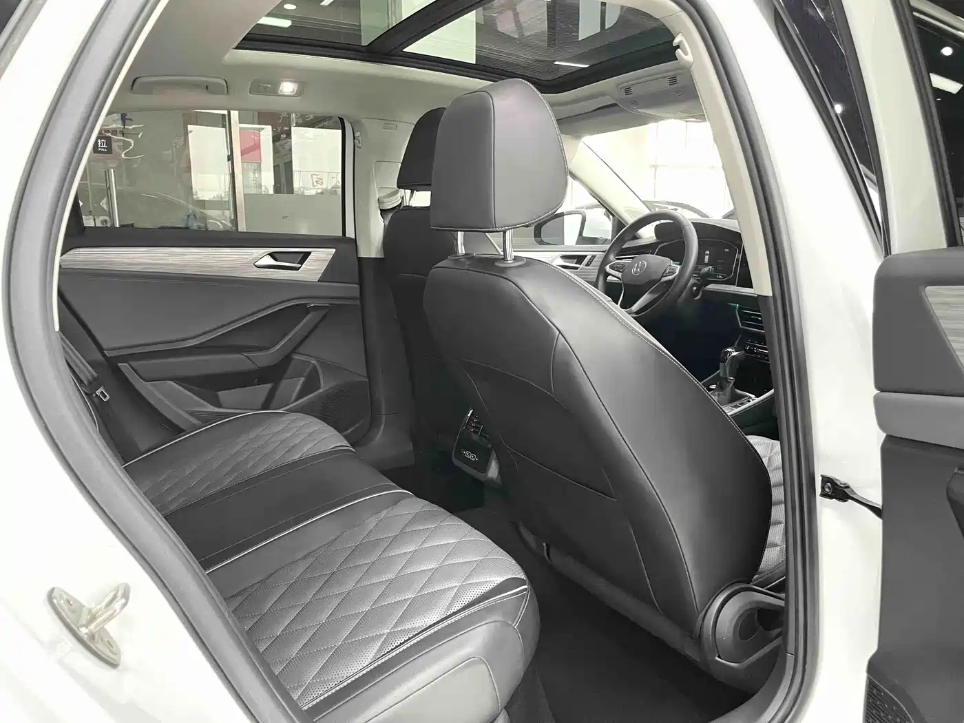 Volkswagen Sagitar 2023 280TSI DSG Beyond Lite