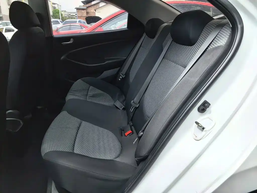 Hyundai Verna 2017 1.4L Manual Color Edition (China V)