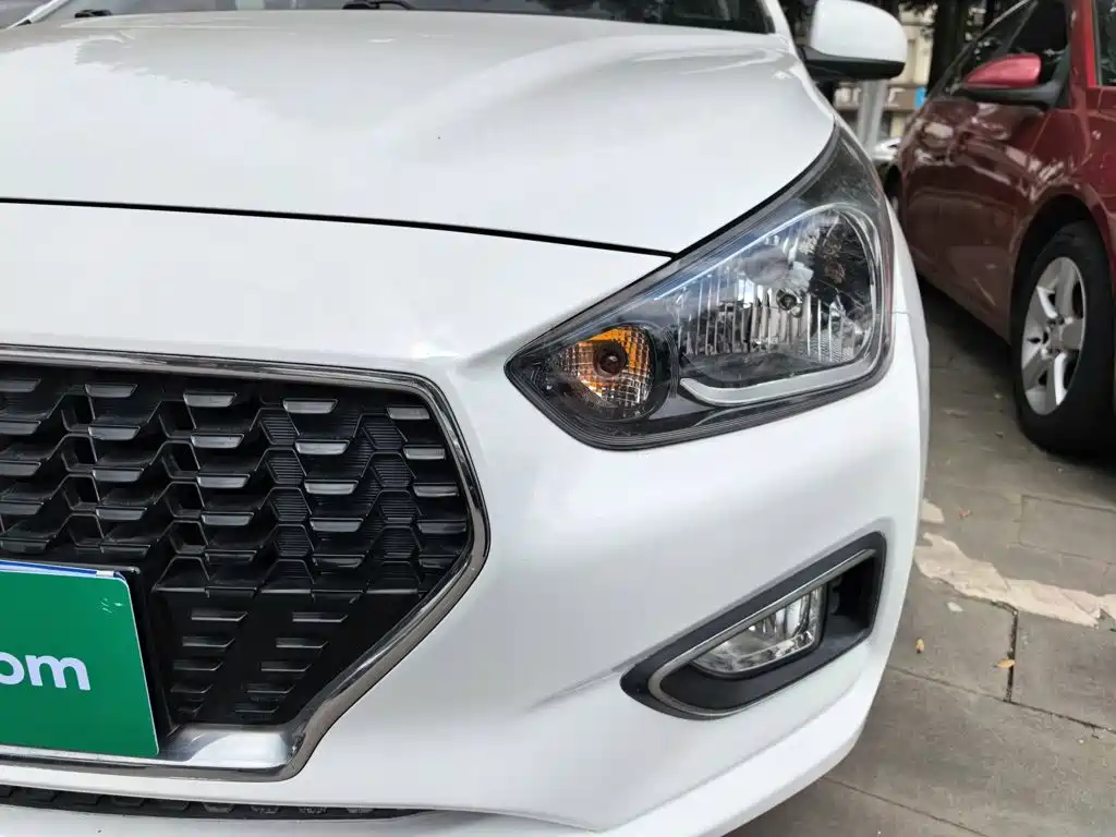 Hyundai Verna 2017 1.4L Manual Color Edition (China V)