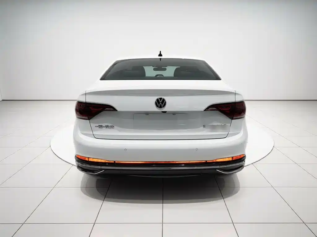 Volkswagen Sagitar 2023 Model Year 200TSI DSG Surpass Edition