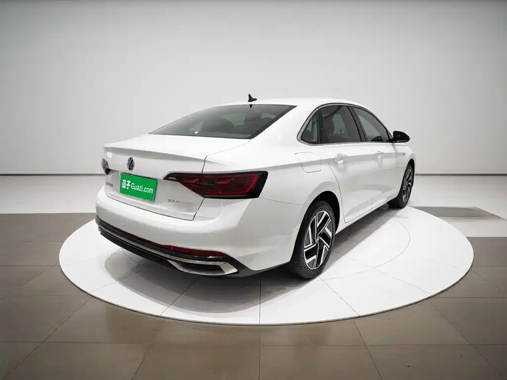 Volkswagen Sagitar 2023 Model Year 200TSI DSG Surpass Edition