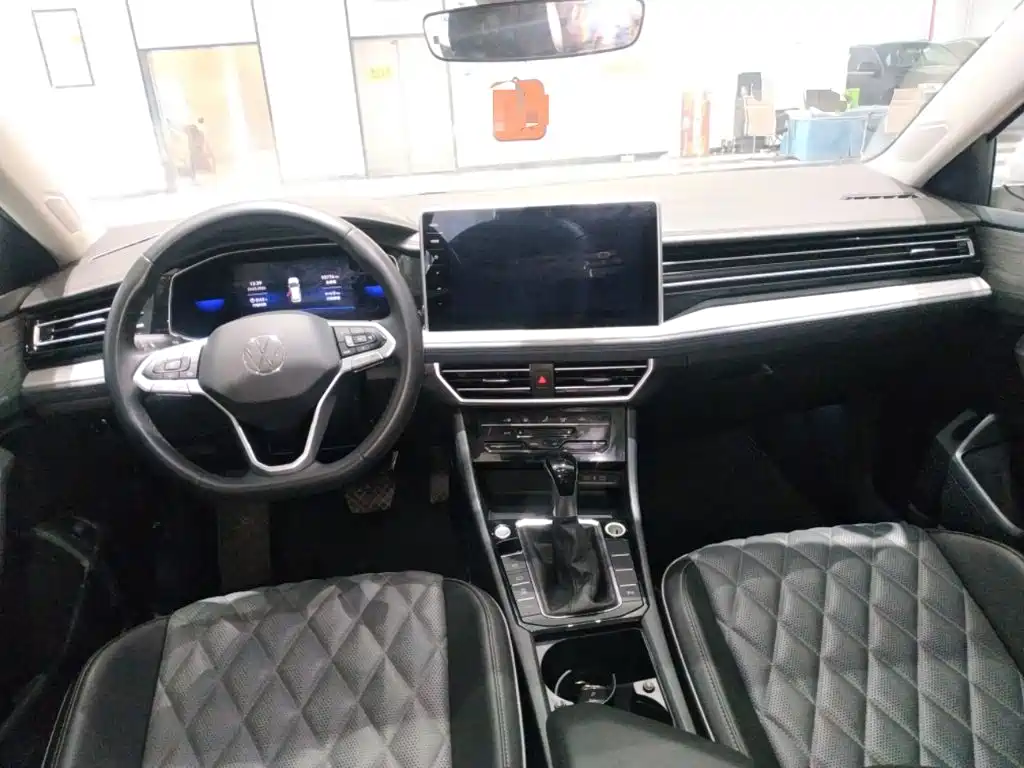 Volkswagen Sagitar 2023 Model Year 200TSI DSG Surpass Edition