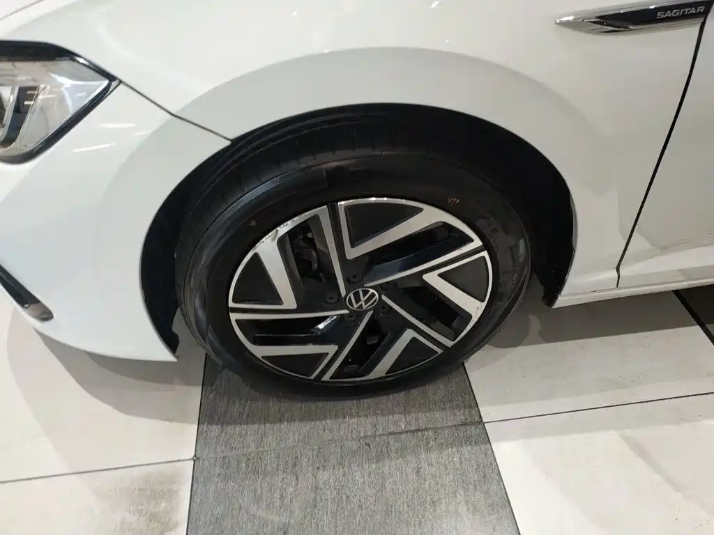 Volkswagen Sagitar 2023 Model Year 200TSI DSG Surpass Edition