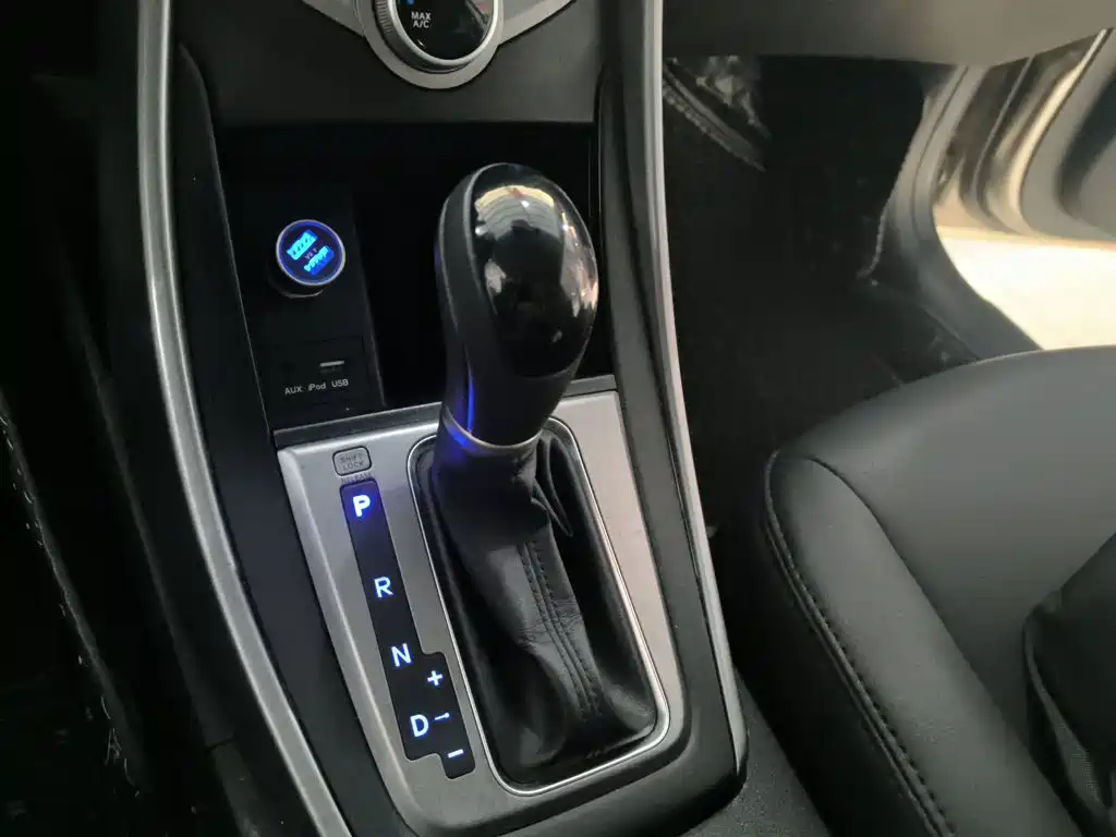 Hyundai Langdong 2016 1.6L Automatic Smart Edition