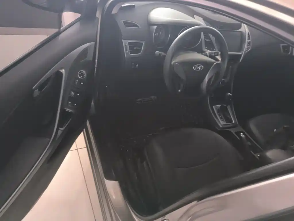 Hyundai Langdong 2016 1.6L Automatic Smart Edition