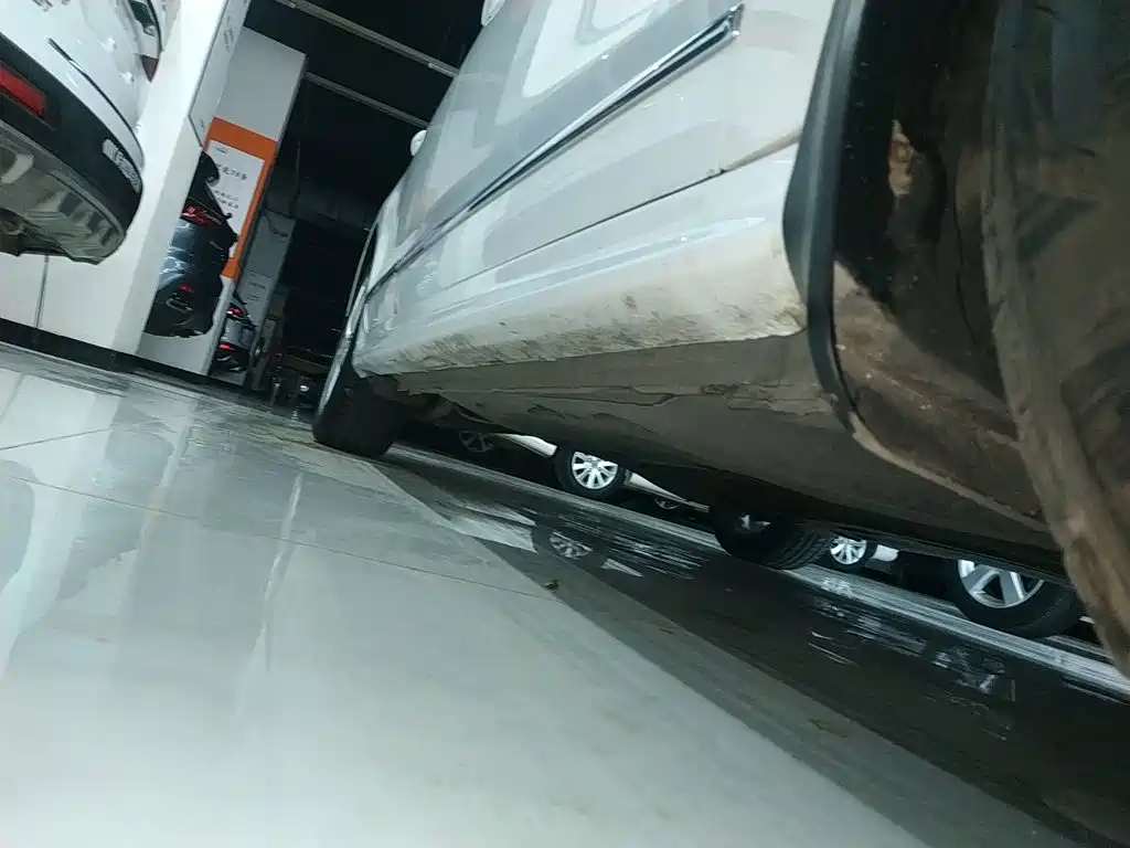 Volkswagen Sagitar 2015 1.6L Automatic Comfort