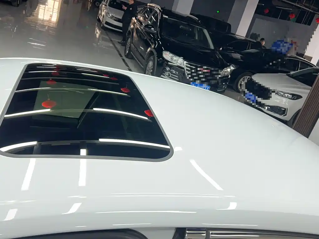 Volkswagen Sagitar 2015 1.6L Automatic Comfort
