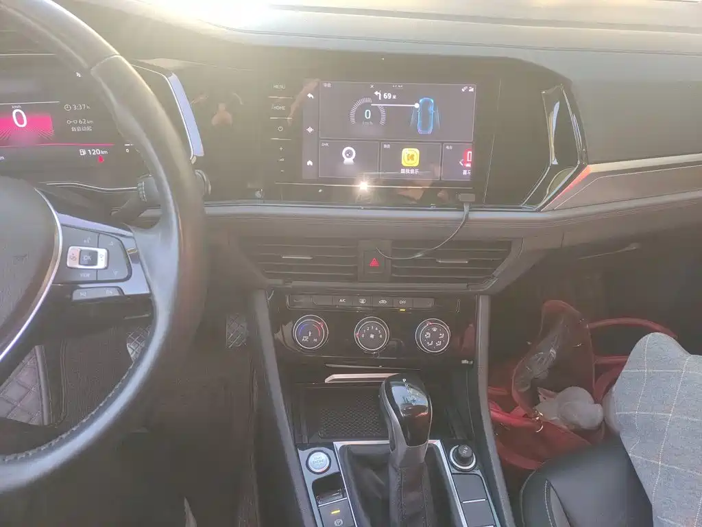 Volkswagen Sagitar 2021 280TSI DSG Surpassing Edition