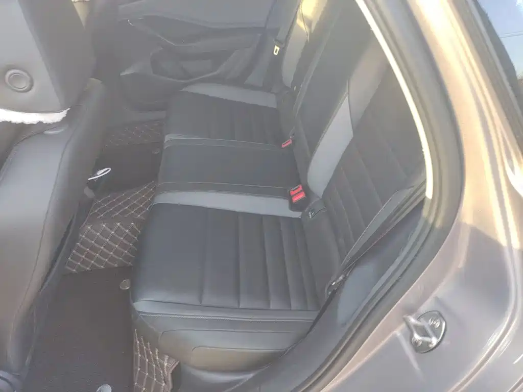 Volkswagen Sagitar 2021 280TSI DSG Surpassing Edition
