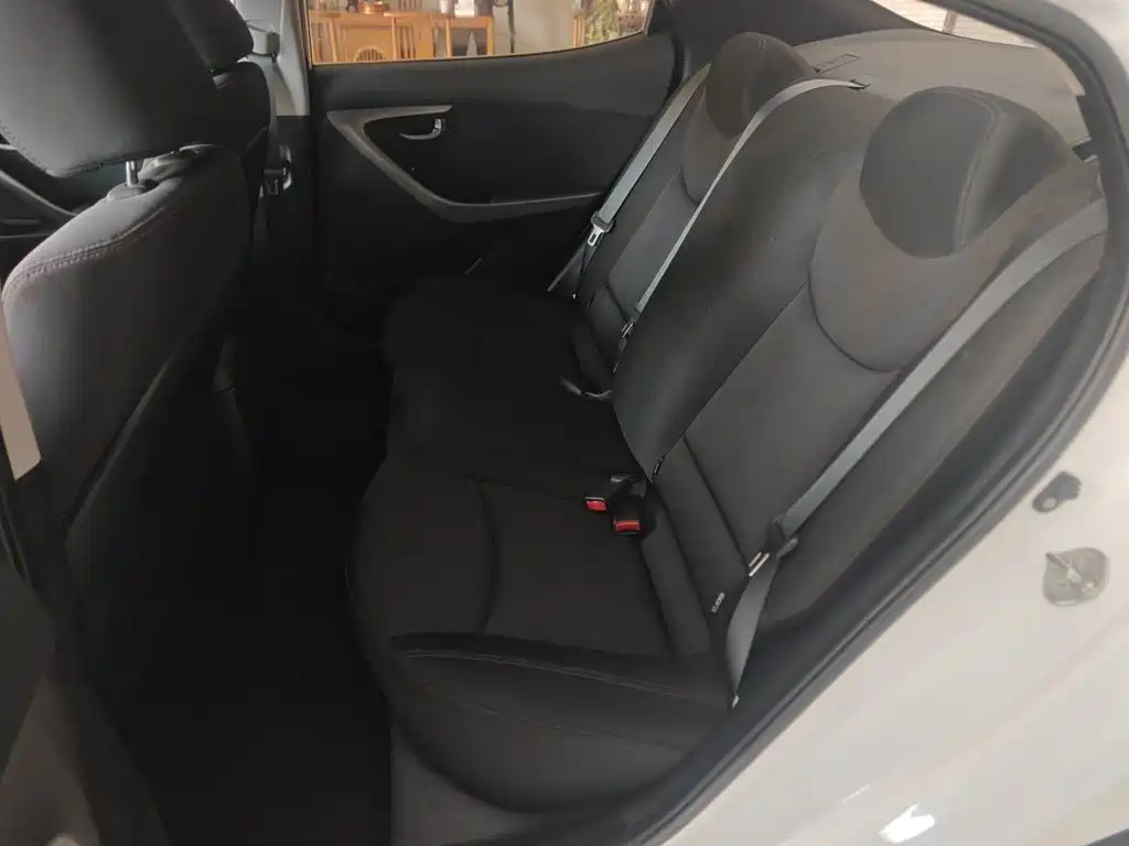 Hyundai Langdong 2016 1.6L Automatic Smart Edition