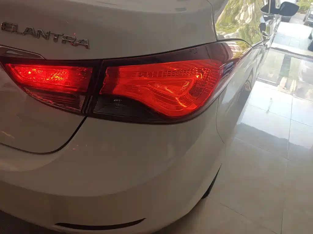 Hyundai Langdong 2016 1.6L Automatic Smart Edition