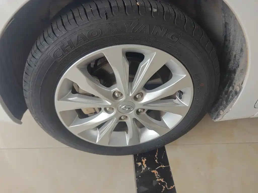 Hyundai Langdong 2016 1.6L Automatic Smart Edition
