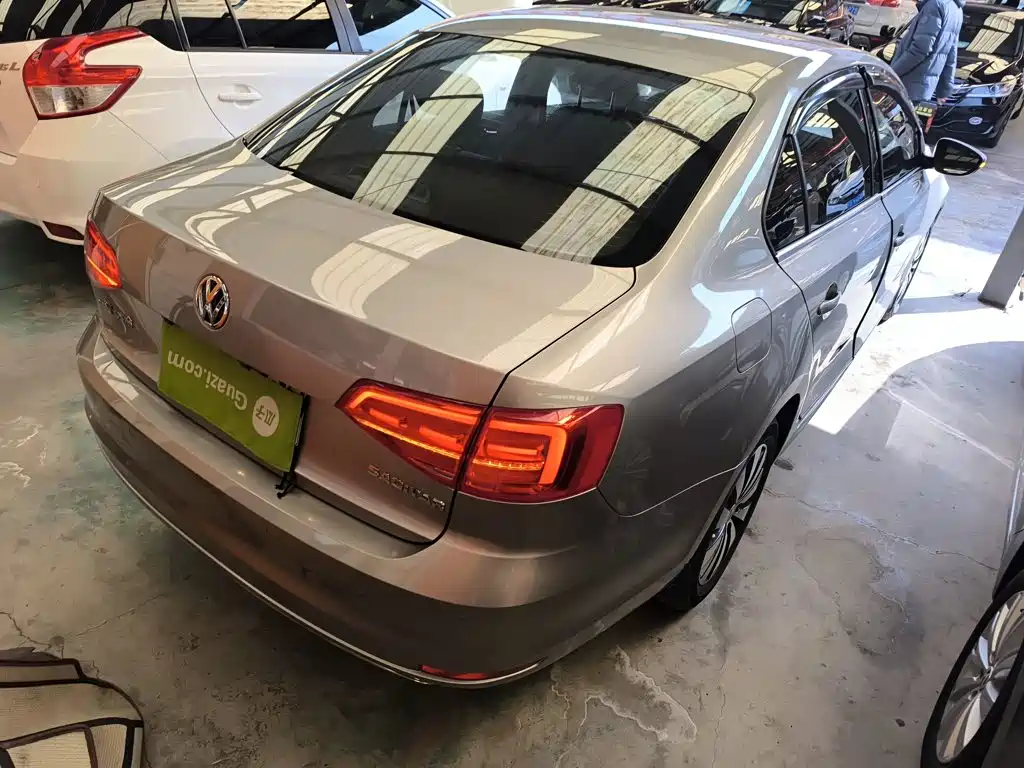 Volkswagen Sagitar 2017 1.6L Automatic Comfort