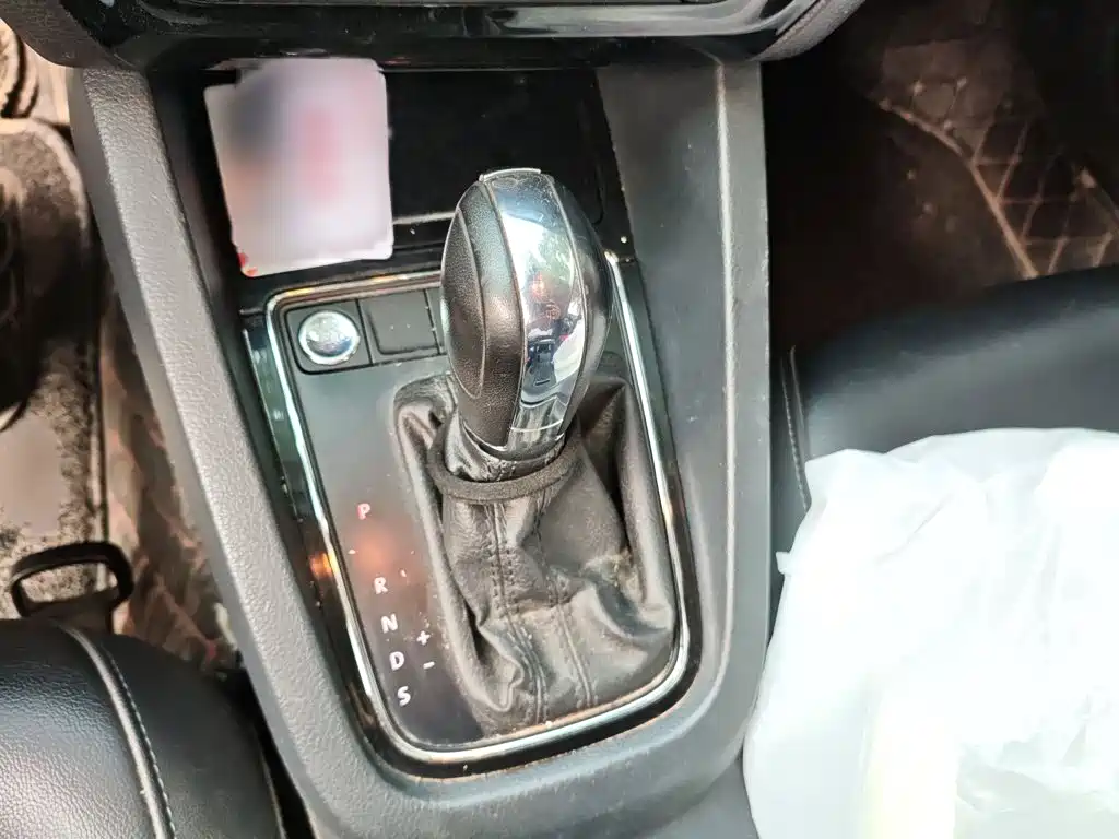 Volkswagen Sagitar 2018 1.6L Automatic Comfort