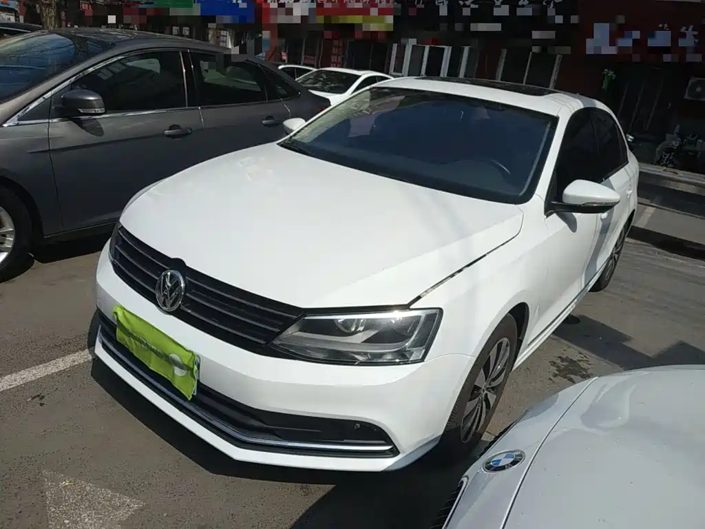 Volkswagen Sagitar 2018 1.6L Automatic Comfort